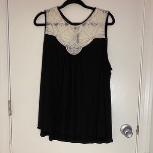 Black sleeveless shirt